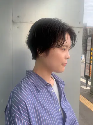 ショート カラー 末次 史奈のヘアスタイル