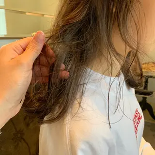 ロング カラー SAKINO. ベージュカラーのヘアスタイル