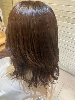 セミロング _WHITE Renのヘアスタイル