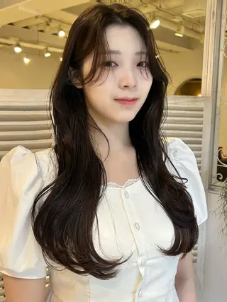 ロング JUNO HAIR 🪽比内千聖のヘアスタイル