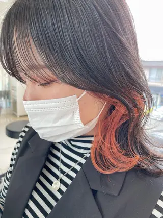 カラー ヒナ .のヘアスタイル