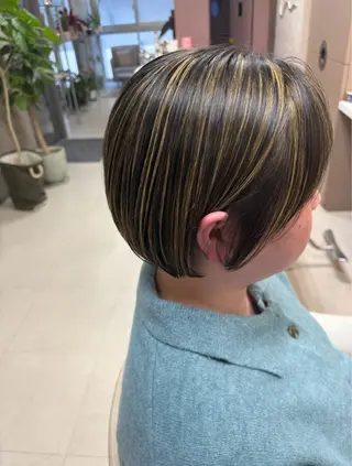 ショート カラー 坂本 沙也加のヘアスタイル
