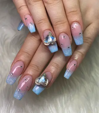 ネイル nes.nail★ AYANOのネイルデザイン