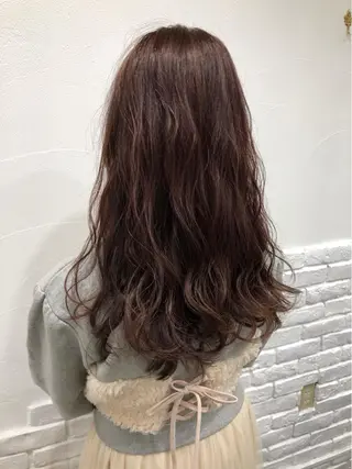ロング カラー パーマ ヘアアレンジ メンズ キッズ ネイル マツエク・マツパ 💟Chloe原宿店 🩶ハイトーンのヘアスタイル
