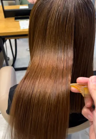 セミロング 垢抜け小顔レイヤー オリーブ/スミレのヘアスタイル