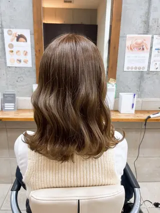 ミディアム カラー たなか なおのヘアスタイル
