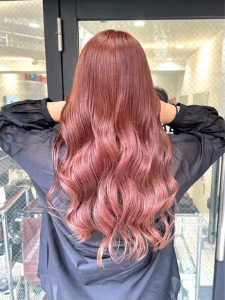 ロング カラー 横山 奈央のヘアスタイル