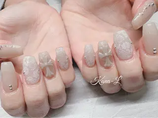 ネイル 芦辺 香奈のネイルデザイン