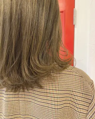 ミディアム カラー ヘアアレンジ マツエク・マツパ 透明感カラー🫧ヘア セット🫧松本菜月の眉毛・アイブロウイメージ