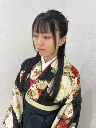 ロング ヘアアレンジ 透明感カラー/ 髪質改善/レイヤーのヘアスタイル