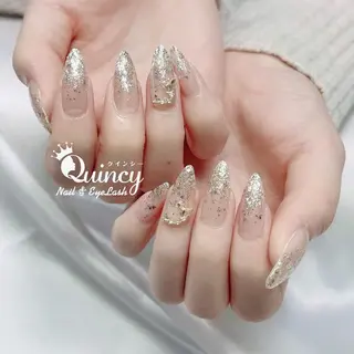 ロング Quincy ネイル&アイラッシュのマツエク・マツパデザイン