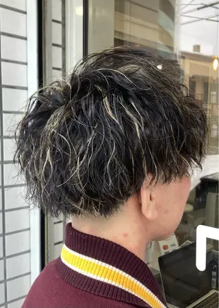 ミディアム カラー パーマ メンズ 深堀 勇弥のヘアスタイル