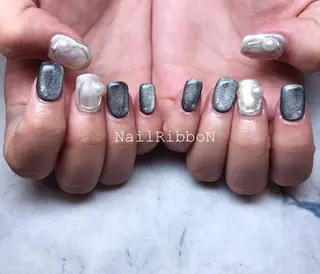 ネイル ネイルリボン 受付スタッフのネイルデザイン