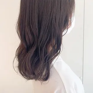 カラー 山口 莉奈のヘアスタイル