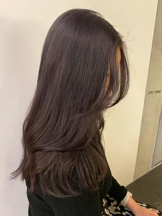 ロング カラー ベージュカラー🐑 レイヤー🤎塚原優芽のヘアスタイル