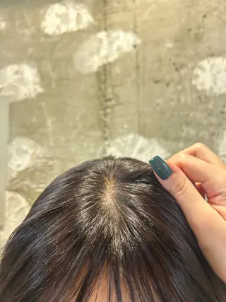 セミロング カラー マユ/ SYS by fitのヘアスタイル