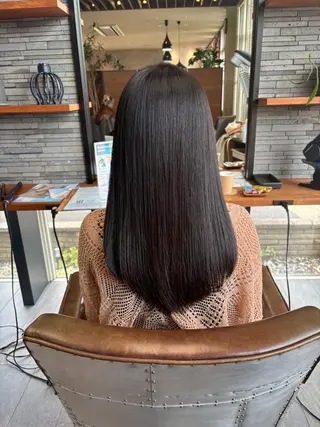 ロング 長谷川 楓のヘアスタイル