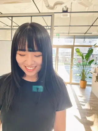 セミロング カラー Basis 田口豪司のヘアスタイル