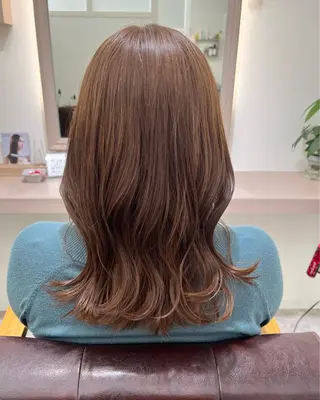カラー 堀越 エリのヘアスタイル