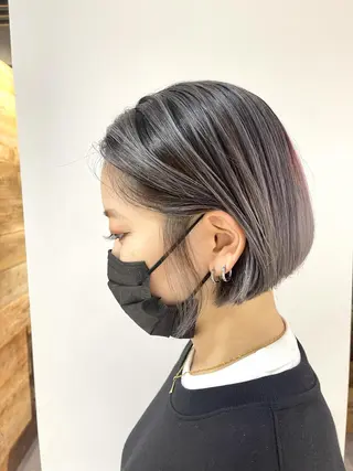 ショート カラー 白髪ぼかしハイライト バレイヤージュヤマトのヘアスタイル