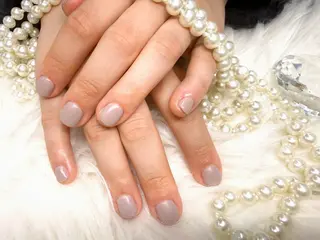 ネイル サガトワ マディナのネイルデザイン