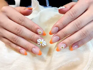 ネイル DI'A ネイルサロンのネイルデザイン
