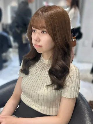 ミディアム コテ巻き風パーマ💛 池袋のヘアスタイル