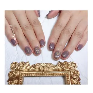 ショート ネイル 👑enen style👑のネイルデザイン