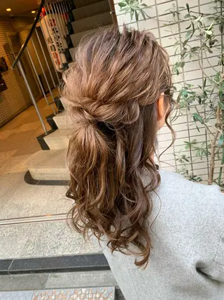 ヘアアレンジ 韓国ヘア/レイヤー /透明感カラー❤️のヘアスタイル
