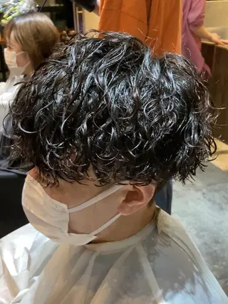 ショート パーマ メンズ 波巻きスパイラルパー マ/シャドウパーマ駿のヘアスタイル