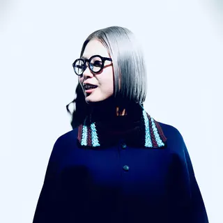 ショート カラー ヤノ ナオミのヘアスタイル