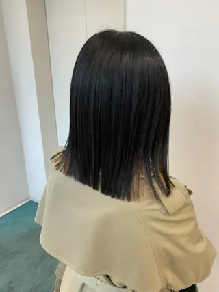 ミディアム オチ ハナのヘアスタイル