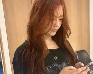 ロング カラー mei|顔まわり ×透明感カラーのヘアスタイル