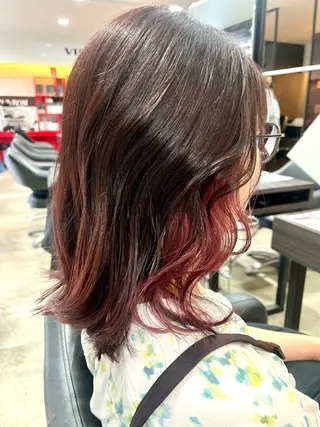 ミディアム カラー 大貫 遥菜のヘアスタイル