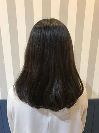 セミロング 愛されヘア/ 暖色カラー/まいこのヘアスタイル