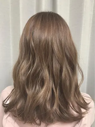 カラー 宮下 夏希のヘアスタイル