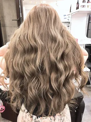 セミロング 100%高級人毛使用 LANIUMEDAのヘアスタイル