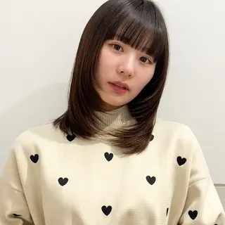 ミディアム ツヤ髪♡ 佐取歩のヘアスタイル