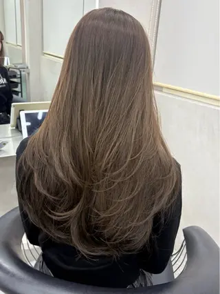 ロング カラー ヘアアレンジ fumika🎀 ベージュのヘアスタイル
