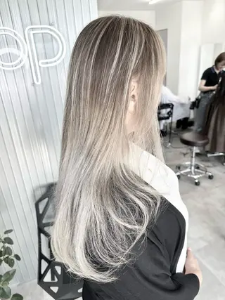 ロング カラー LOOP hairのヘアスタイル