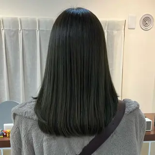 ミディアム カラー ボブ/透明感カラー /坂口恵梨子のヘアスタイル