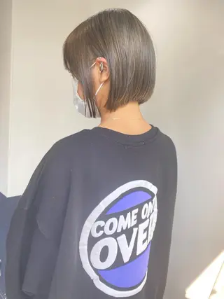 ミディアム ili 梅田のヘアスタイル