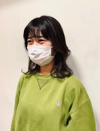 セミロング 宮腰 瑠果のヘアスタイル