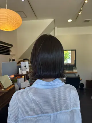 ミディアム 三國 栞音のヘアスタイル