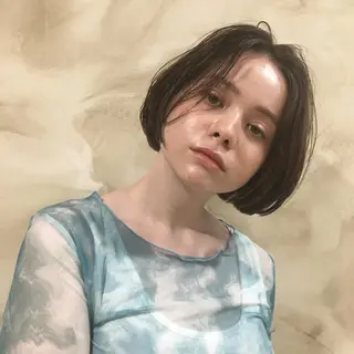 ショート カラー 狩野 羅夢のヘアスタイル