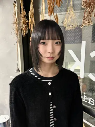 ミディアム ウルフ/レイヤー🪐 MANAのヘアスタイル