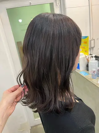 セミロング カラー ヘアアレンジ hazuki🐈⬛ 透明感カラーのヘアスタイル