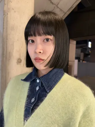 カラー ヤナギヤ カノのヘアスタイル