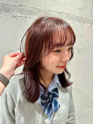 セミロング カラー ota miyuuのヘアスタイル