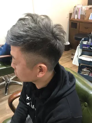 ショート カラー メンズ Rug Relief 吉田のヘアスタイル